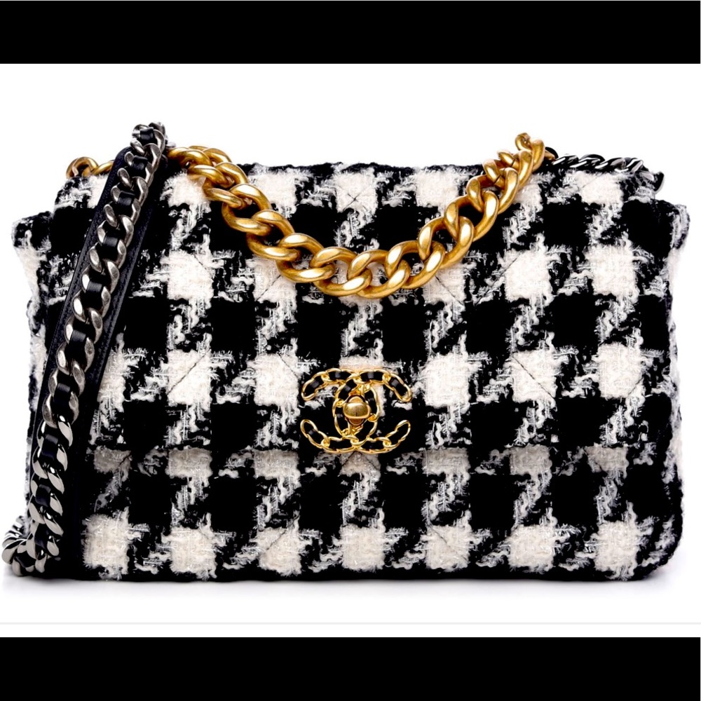 SOLD! CHANEL Houndstooth Tweed Flap Crossbody Bag